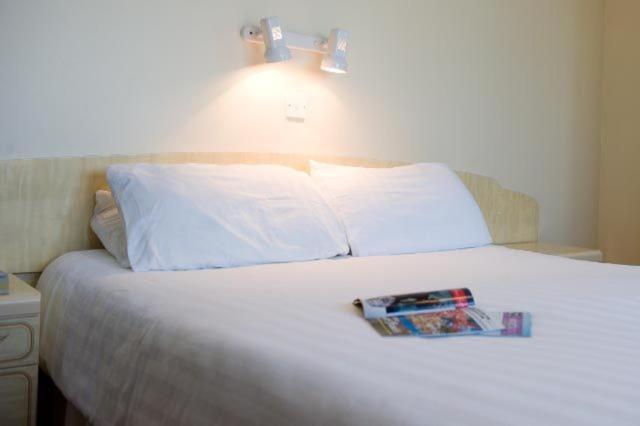 Talana Hotel Saint Helier Jersey Δωμάτιο φωτογραφία